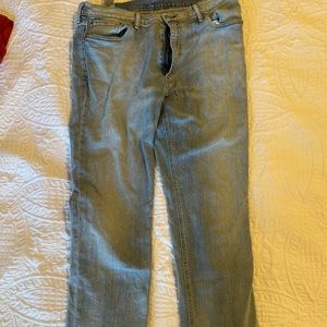 Levi 37 x 36 Athletic Fit Jeans